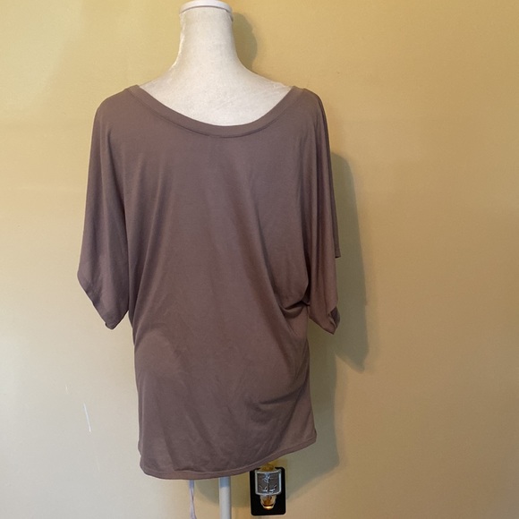 Bella top - Picture 7 of 11